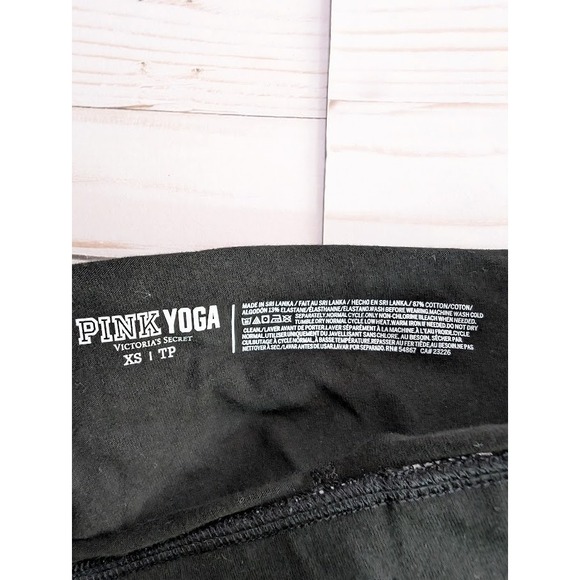 Victoria's Secret Love Pink Yoga Size XS Black And Green Crop Active Leggings - Picture 2 of 7